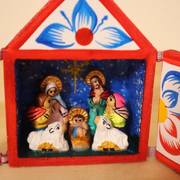 Nativity Scene Miniature Diorama Retablo‎ Wood Box 3" Tall - Picture 4 of 9